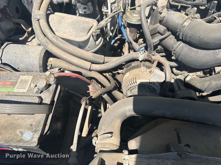 image for item EG6592 1996 Ford F150 pickup truck