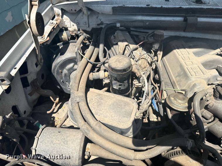 image for item EG6592 1996 Ford F150 pickup truck