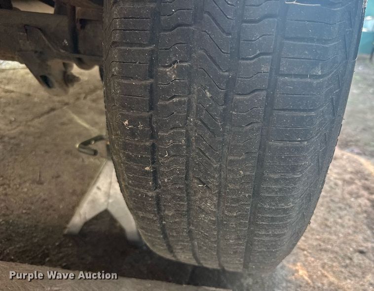 image for item EG6592 1996 Ford F150 pickup truck