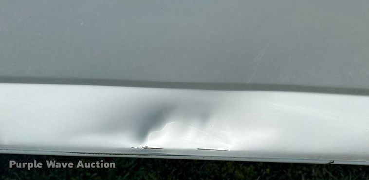 image for item EG8075 2019 Chevrolet Express 3500 box truck