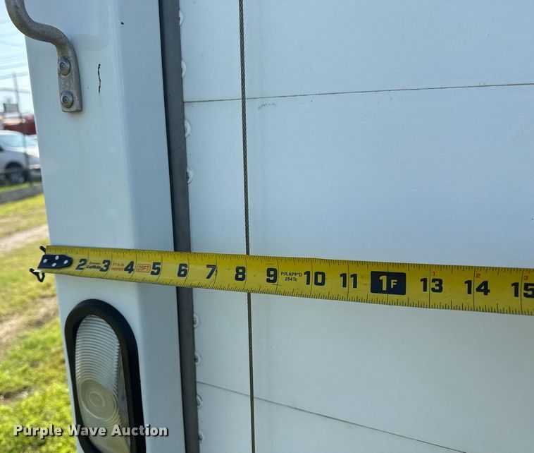 image for item EG8075 2019 Chevrolet Express 3500 box truck