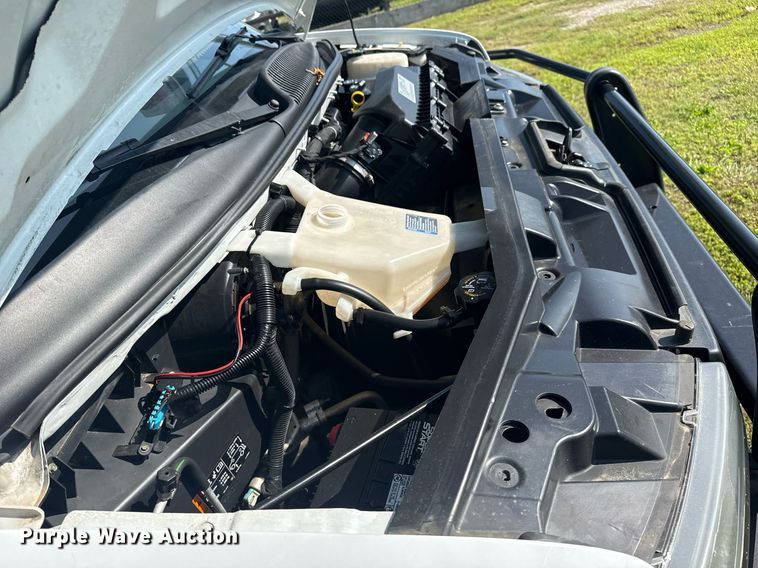 image for item EG8075 2019 Chevrolet Express 3500 box truck