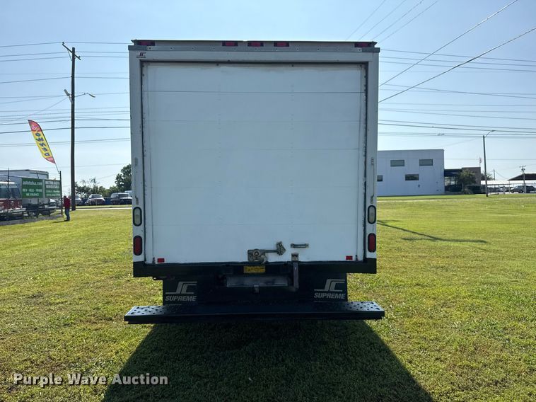 image for item EG8076 2011 Ford E350 Super Duty box truck