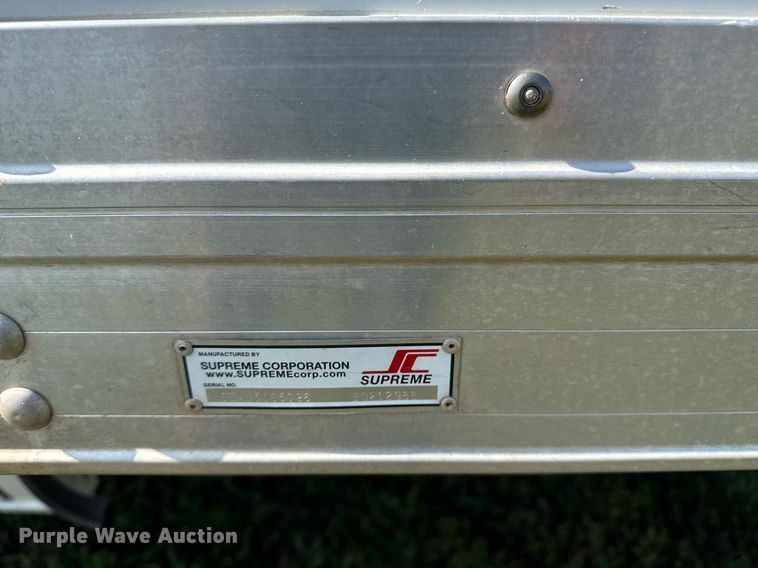 image for item EG8076 2011 Ford E350 Super Duty box truck