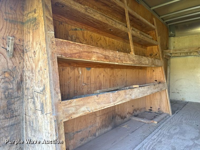 image for item EG8076 2011 Ford E350 Super Duty box truck