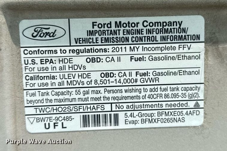 image for item EG8076 2011 Ford E350 Super Duty box truck