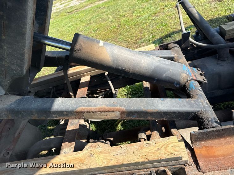 image for item EG8077 1996 Chevrolet C3500 dump bed pickup truck