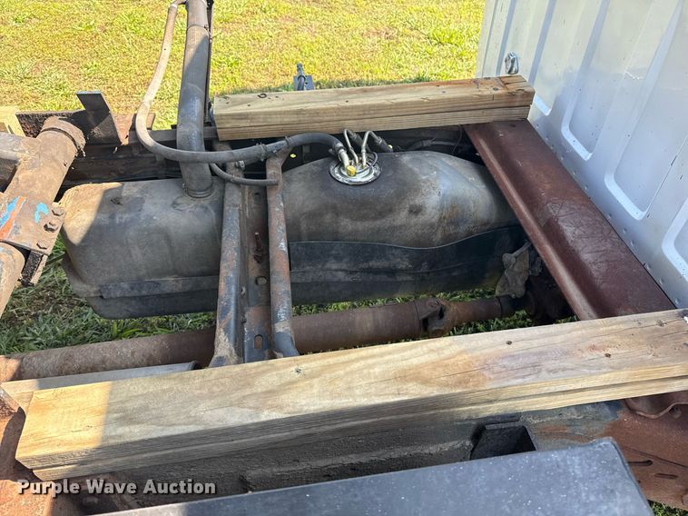 image for item EG8077 1996 Chevrolet C3500 dump bed pickup truck