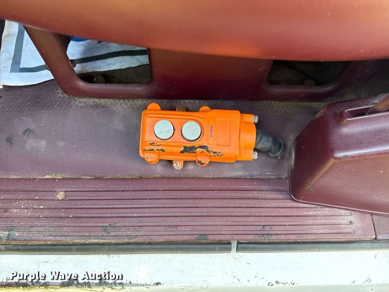 image for item EG8077 1996 Chevrolet C3500 dump bed pickup truck