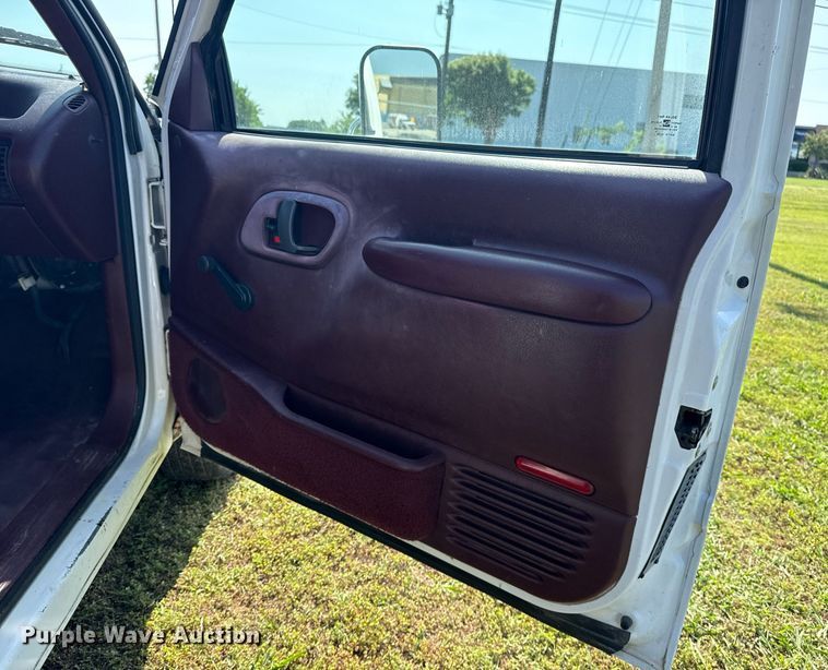 image for item EG8077 1996 Chevrolet C3500 dump bed pickup truck