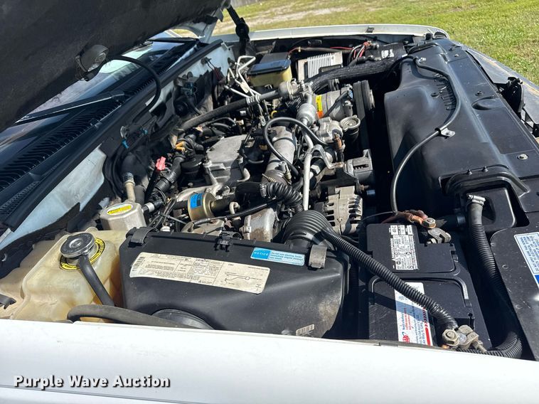 image for item EG8077 1996 Chevrolet C3500 dump bed pickup truck