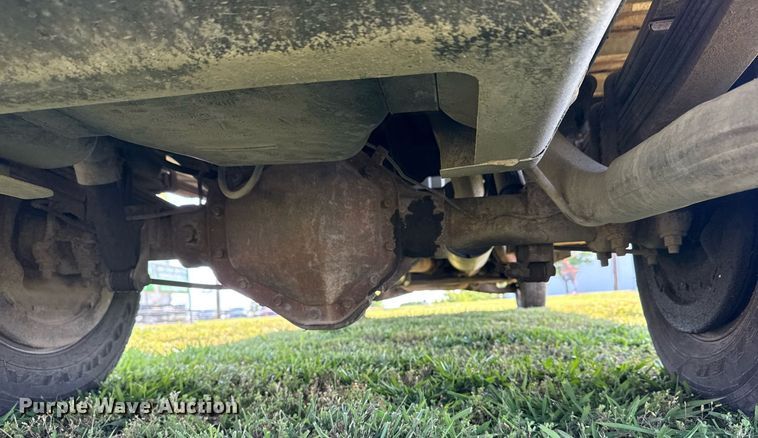 image for item EG8077 1996 Chevrolet C3500 dump bed pickup truck