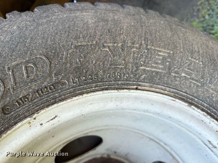 image for item EG8077 1996 Chevrolet C3500 dump bed pickup truck