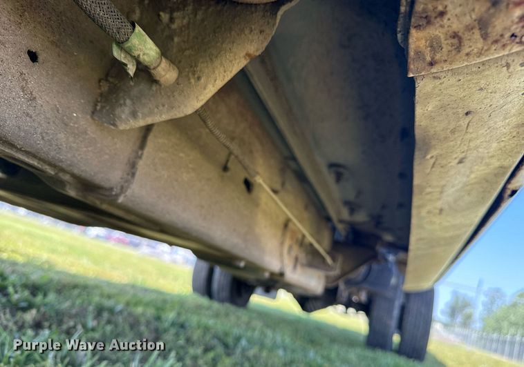 image for item EG8077 1996 Chevrolet C3500 dump bed pickup truck