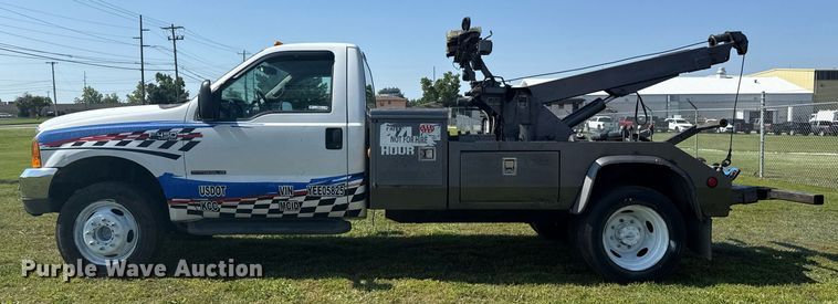 image for item EG8078 2000 Ford F450 Super Duty tow truck