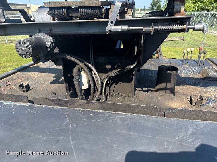 image for item EG8078 2000 Ford F450 Super Duty tow truck