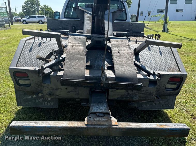 image for item EG8078 2000 Ford F450 Super Duty tow truck