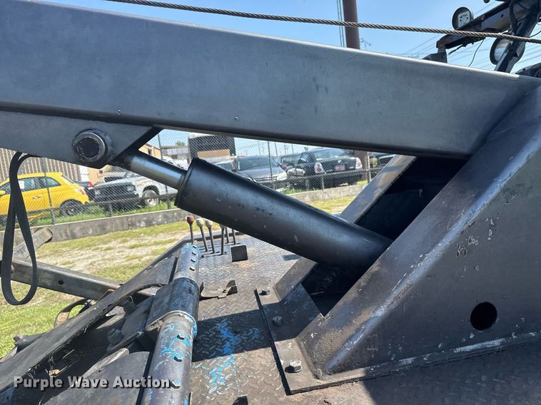 image for item EG8078 2000 Ford F450 Super Duty tow truck