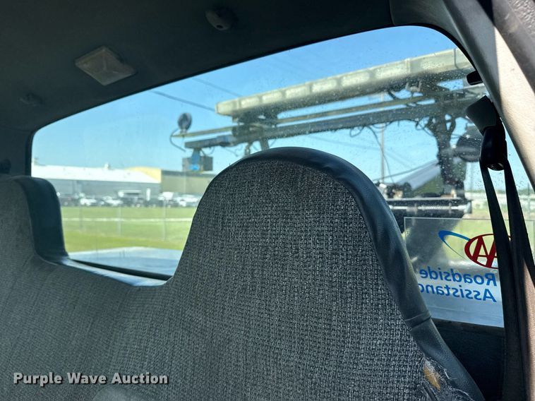 image for item EG8078 2000 Ford F450 Super Duty tow truck