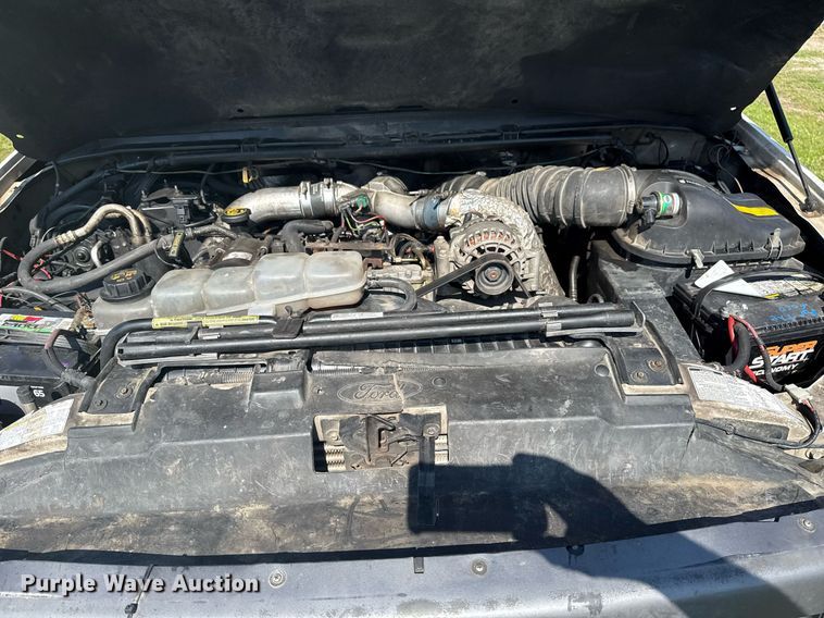 image for item EG8078 2000 Ford F450 Super Duty tow truck