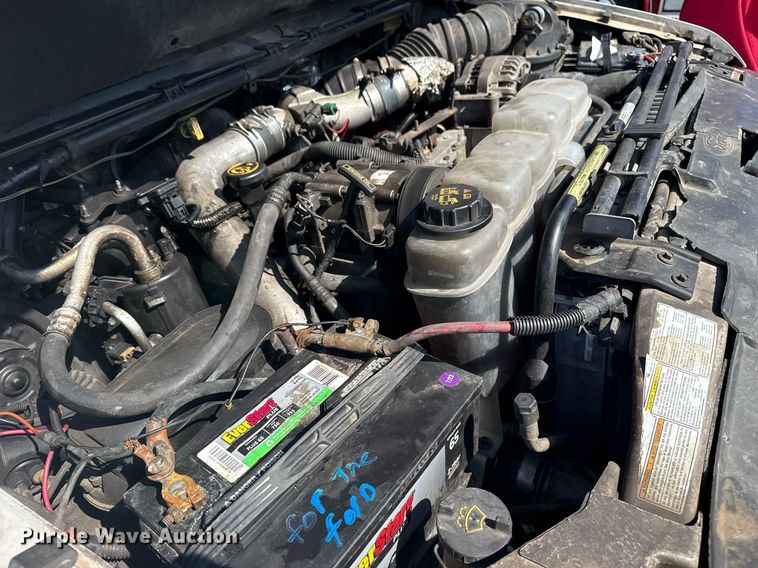 image for item EG8078 2000 Ford F450 Super Duty tow truck