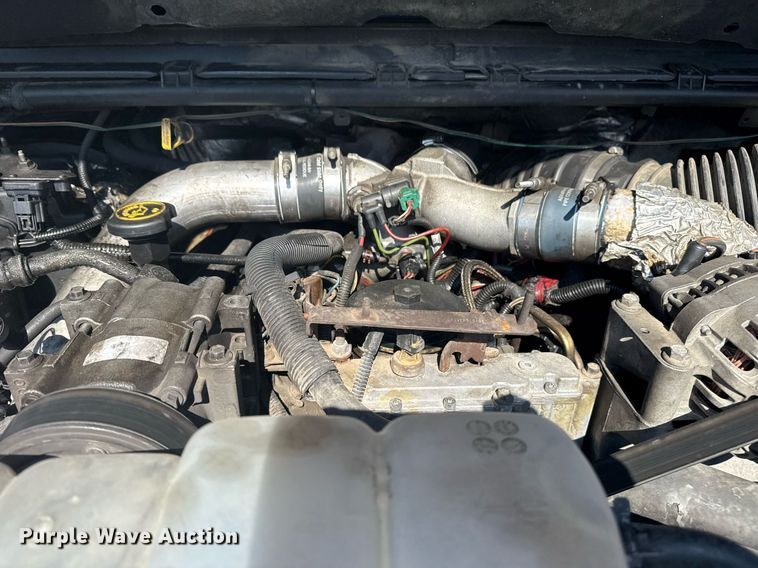 image for item EG8078 2000 Ford F450 Super Duty tow truck