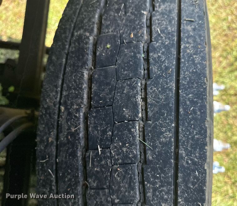 image for item EG8078 2000 Ford F450 Super Duty tow truck