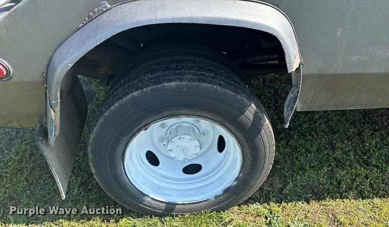 image for item EG8078 2000 Ford F450 Super Duty tow truck