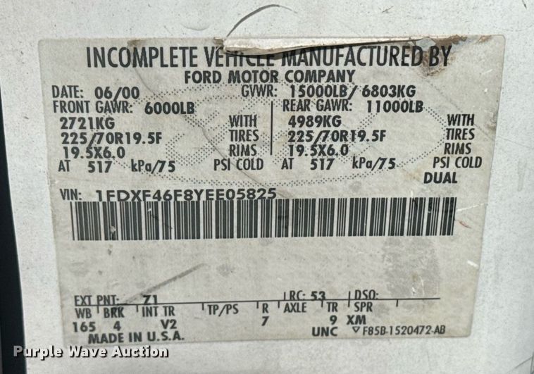 image for item EG8078 2000 Ford F450 Super Duty tow truck