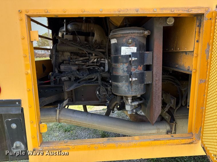 image for item EG8083 2004 Blue Bird school bus