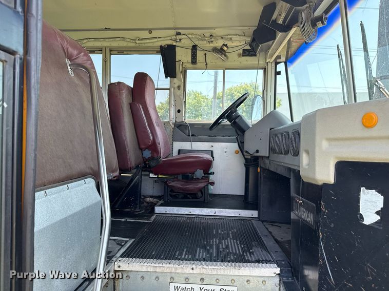 image for item EG8083 2004 Blue Bird school bus