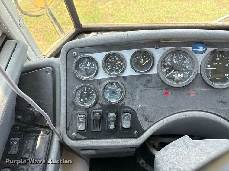 image for item EG8083 2004 Blue Bird school bus