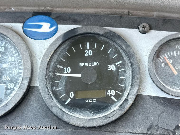 image for item EG8083 2004 Blue Bird school bus