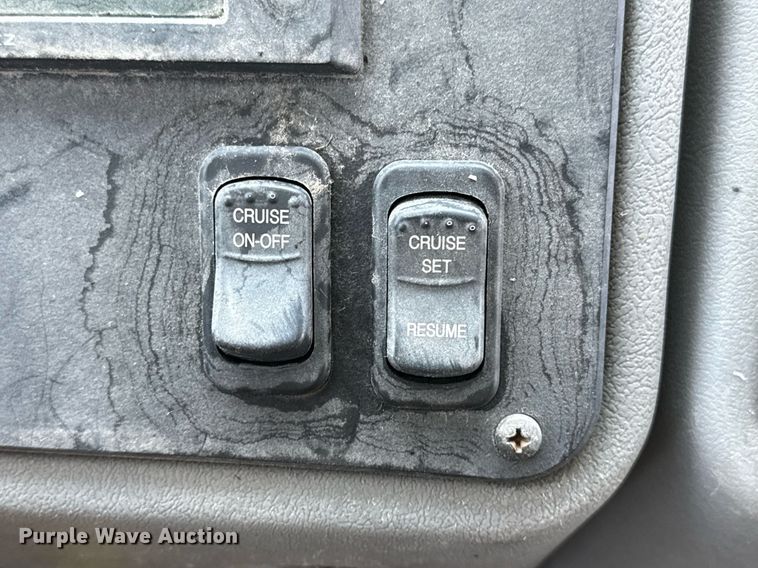 image for item EG8083 2004 Blue Bird school bus