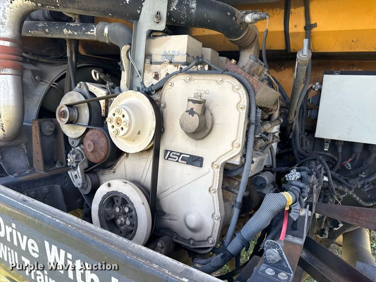 image for item EG8083 2004 Blue Bird school bus