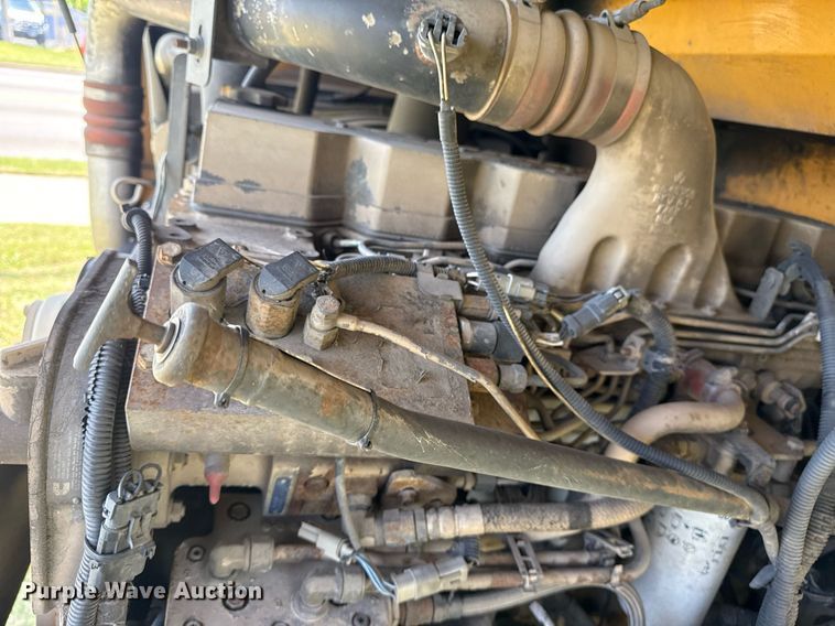 image for item EG8083 2004 Blue Bird school bus