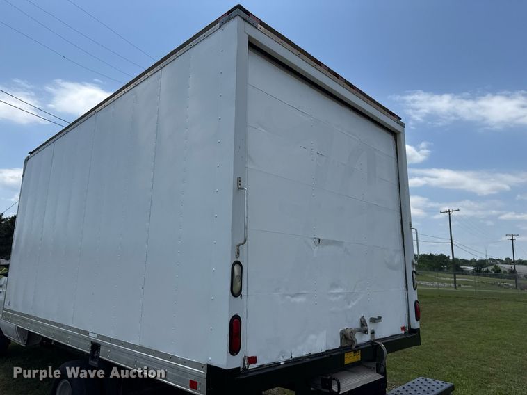 image for item EG8085 2011 Ford E350 Super Duty box truck