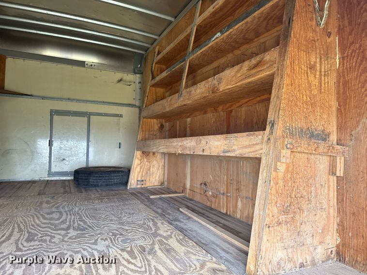 image for item EG8085 2011 Ford E350 Super Duty box truck