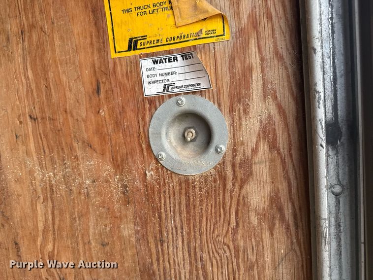 image for item EG8085 2011 Ford E350 Super Duty box truck