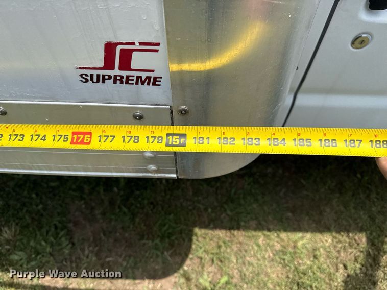 image for item EG8085 2011 Ford E350 Super Duty box truck