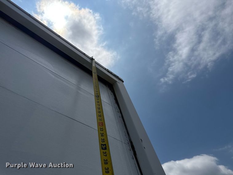 image for item EG8085 2011 Ford E350 Super Duty box truck