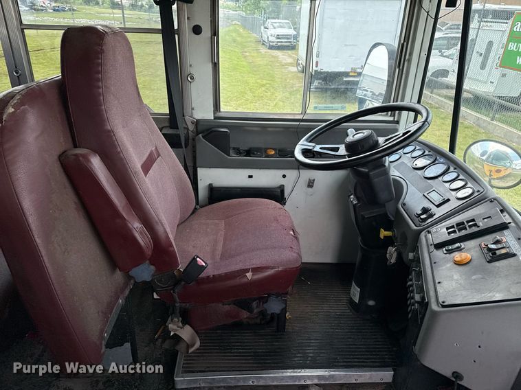 image for item EG8086 2004 Blue Bird school bus