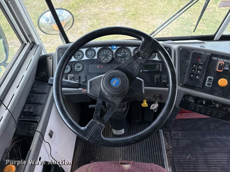 image for item EG8086 2004 Blue Bird school bus