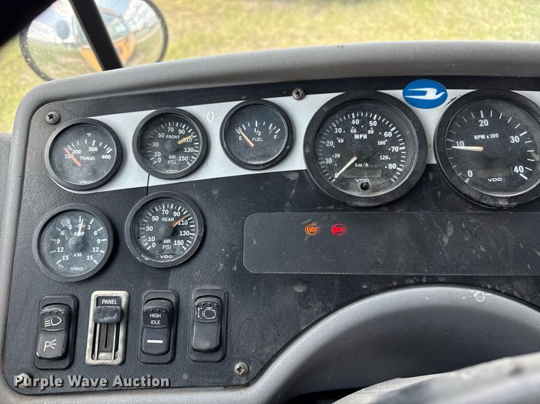 image for item EG8086 2004 Blue Bird school bus