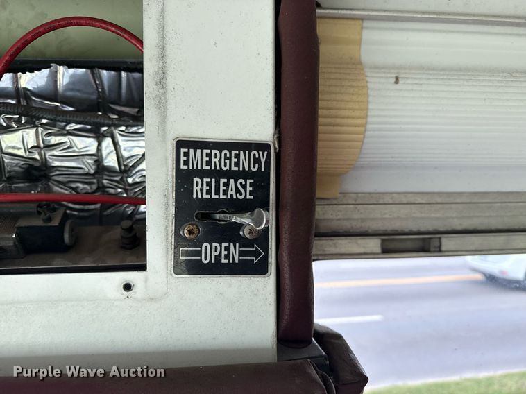 image for item EG8086 2004 Blue Bird school bus