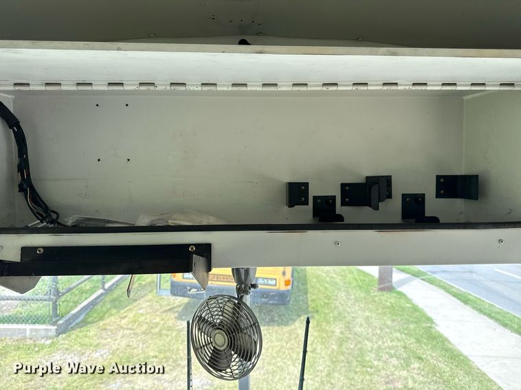 image for item EG8086 2004 Blue Bird school bus