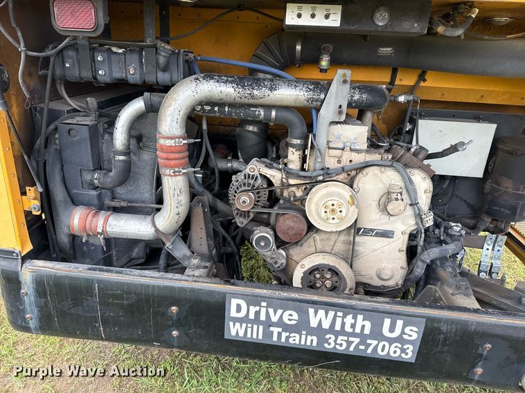 image for item EG8086 2004 Blue Bird school bus