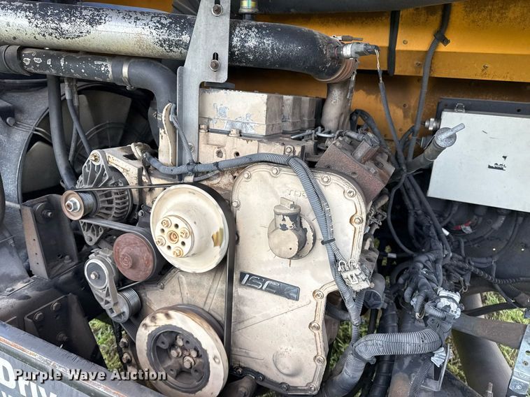 image for item EG8086 2004 Blue Bird school bus