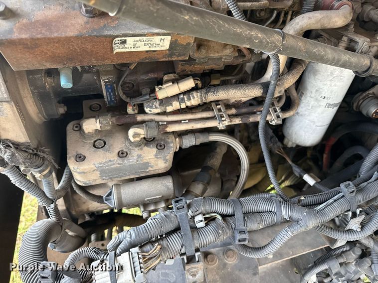 image for item EG8086 2004 Blue Bird school bus