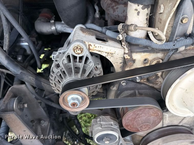 image for item EG8086 2004 Blue Bird school bus